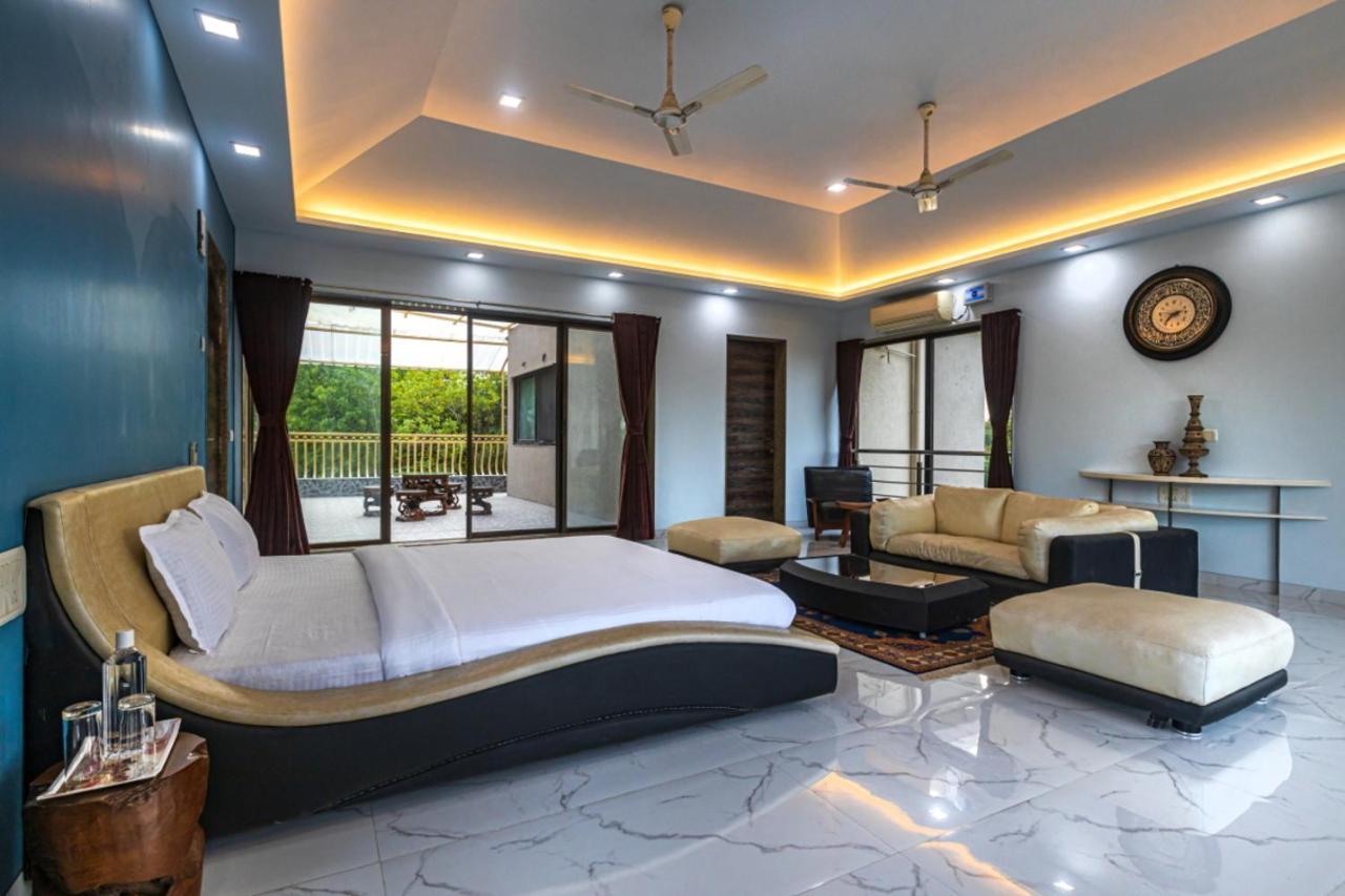 Saffronstays Aura, Alibaug - Luxury Pool Villa With A Game Room And Spacious Lawn Алібаґ Екстер'єр фото